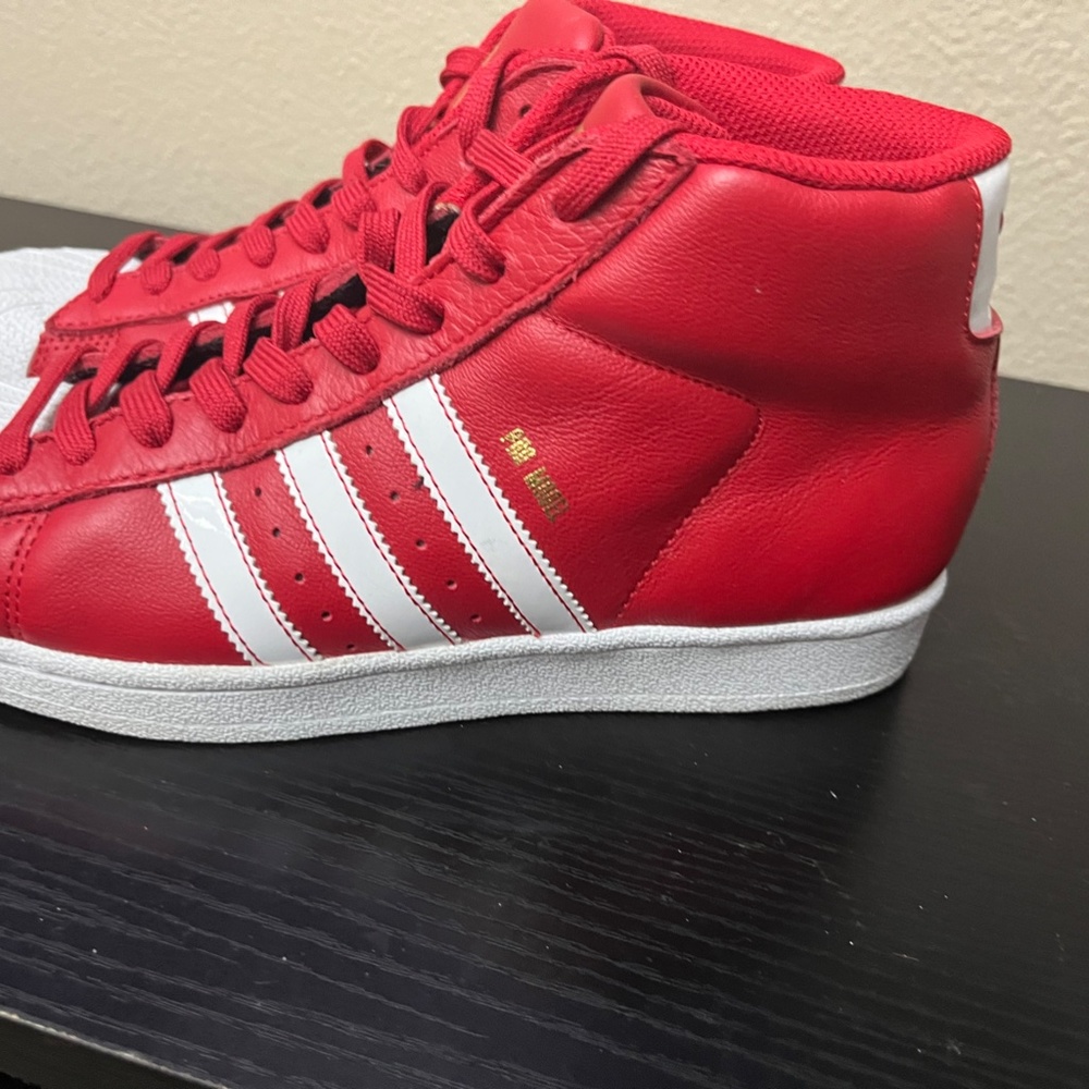 ADIDAS - Picture 2 of 4